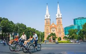 Tour Du Lịch Thành Phố Hồ Chí Minh – Khám Phá “Hòn Ngọc Viễn Đông”